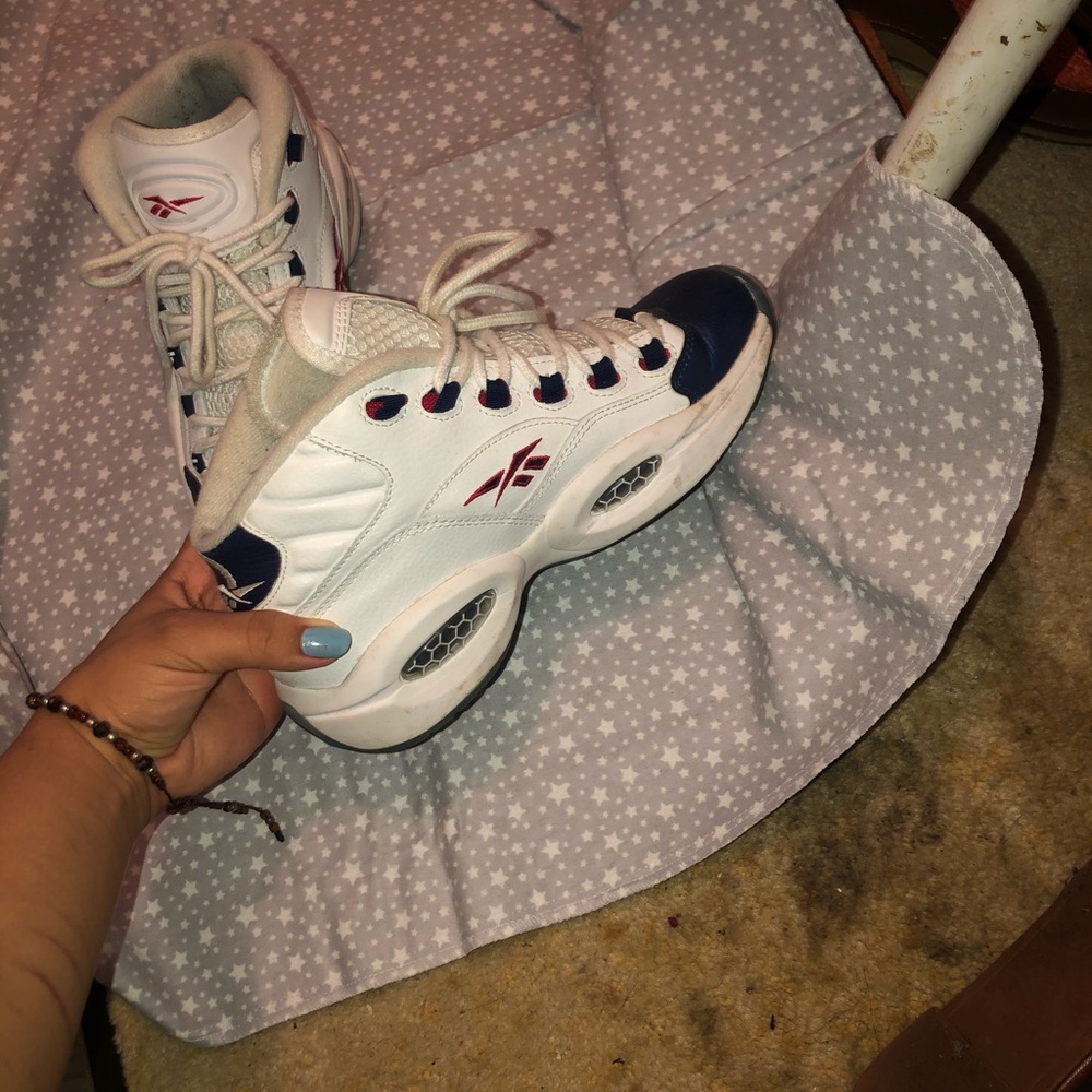 Shoes - Picture 3 of 3